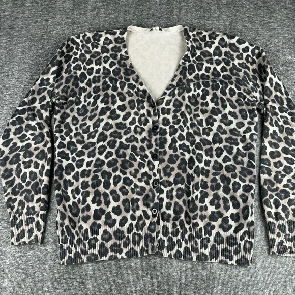 St. John's Bay Animal Print Sweater Cardigan Size Large Petite - Picture 1 of 5